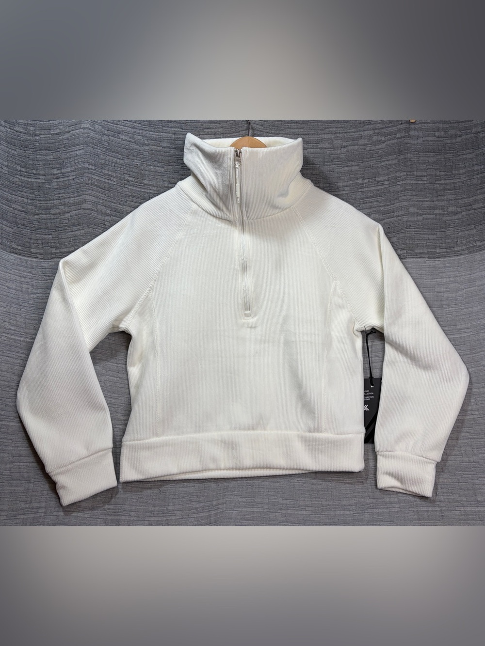 Kyodan Velour Collection Ivory Quarter-Zip Pullover Top, Small, NWT